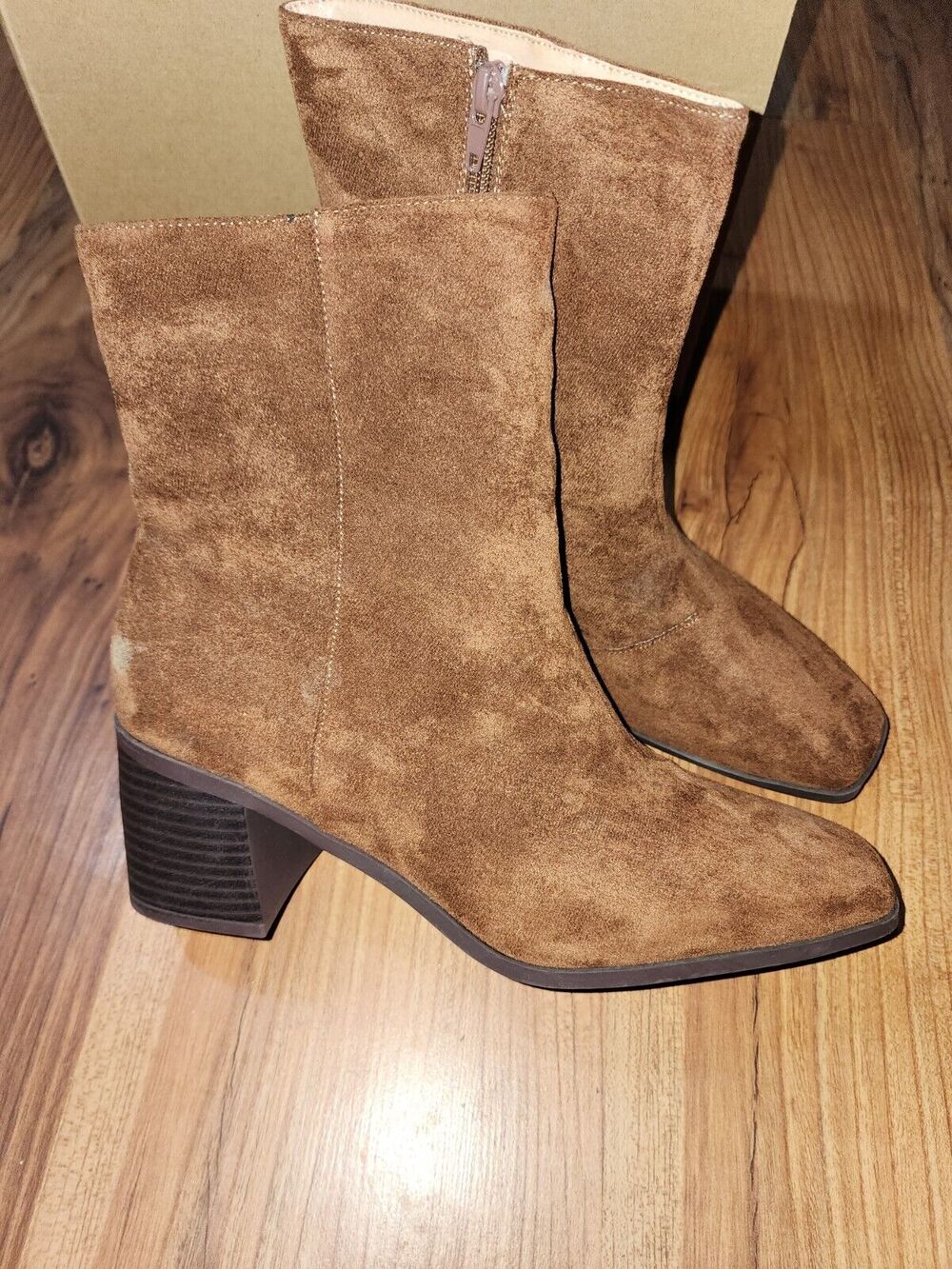 Journee Collection Sloann Boots Women's Size 11 Brown Ankle Faux Suede 4294